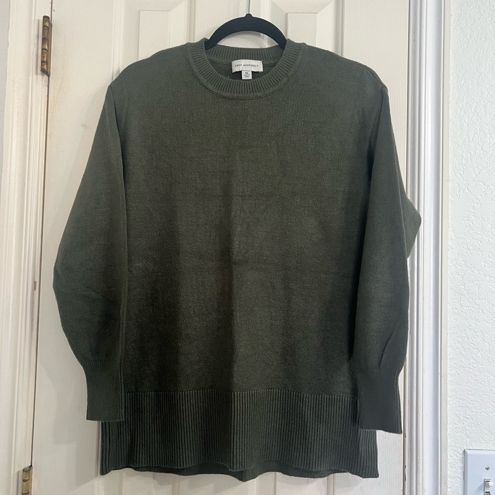 Free Assembly tunic sweater green